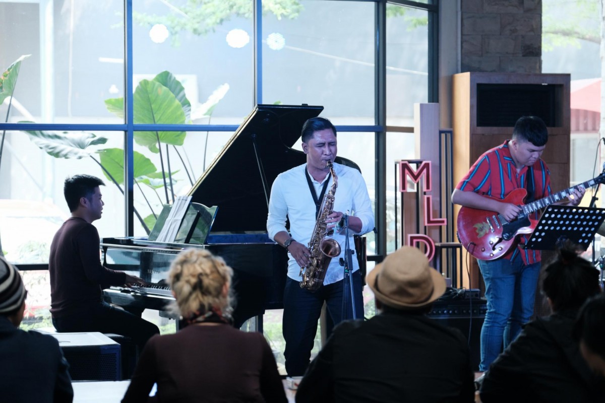 Bukan hanya finalis yang dikomentari